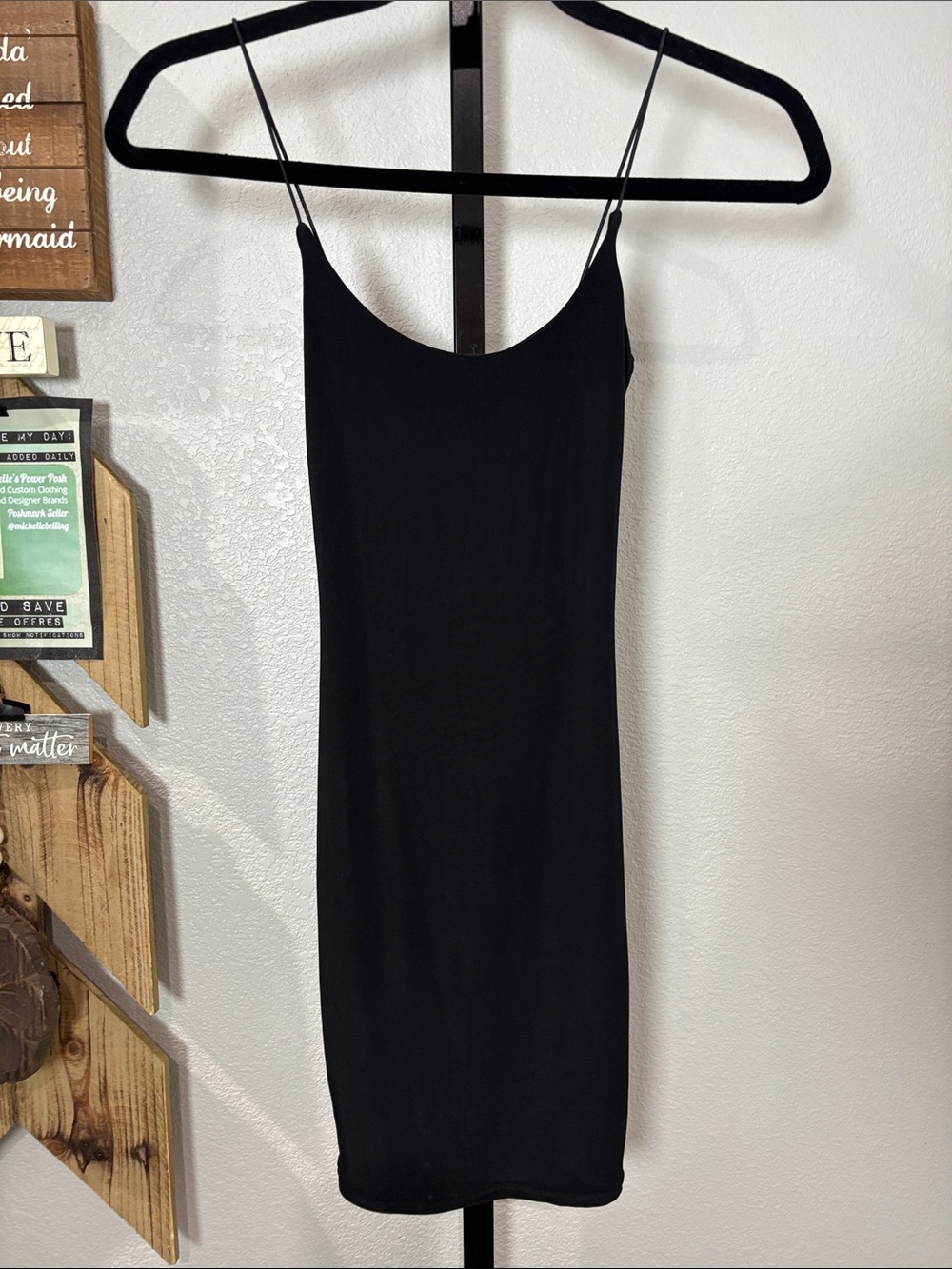 PrettyLittleThing Black Mini Slip Dress with Spaghetti Straps 12-16pp 30L